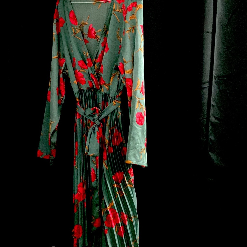 Pretty little things dress